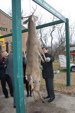 japan mayor and buck pole.JPG